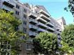 206-45 W Shearwater Ct, Jersey City, NJ 07305