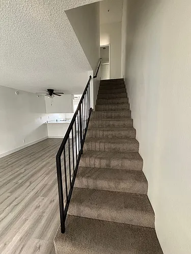 Welcome to 12909 Cordary Ave Comfort & Convenience in the Heart of Hawthorne! Photo 1