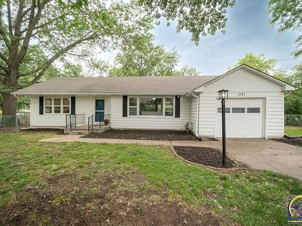 1121 SW Prairie Rd, Topeka, KS 66604