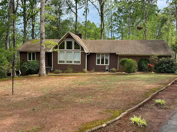 114 Hunter Ridge Ct, Boiling Springs, SC 29316