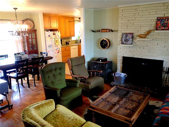 3rd image of 2128 Fremont Dr