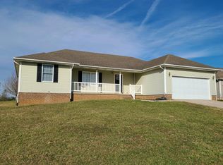 192 Surrey Way, Science Hill, KY 42553