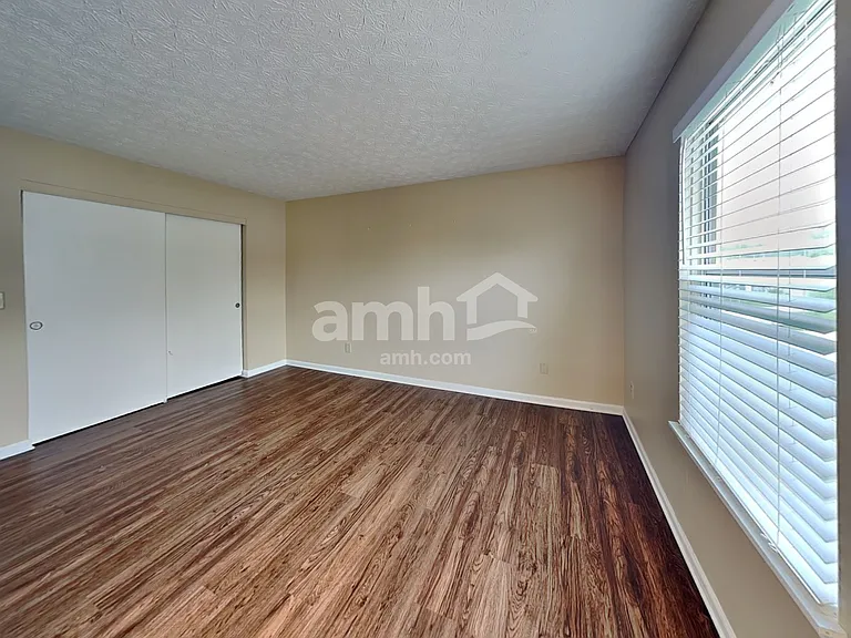 3559 High Creek Dr — Photo 12