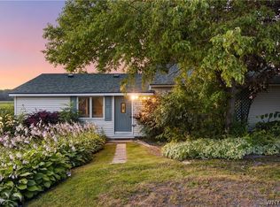 8 Scharoun Dr, Pulaski, NY 13142