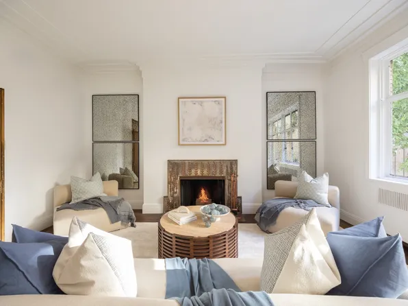 49 East 80th Street image 3 of 30