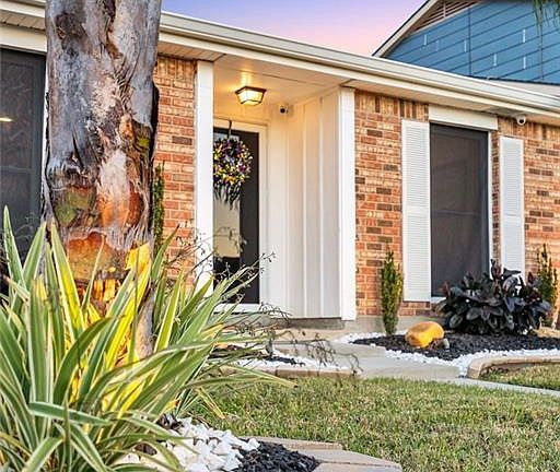 3rd image of 3137 Touchwood Dr