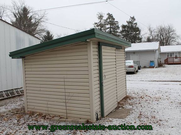 4th image of 613 S 12th St
