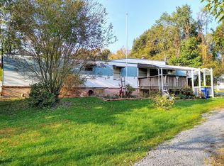 413 Sample Bridge Rd, Enola, PA 17025