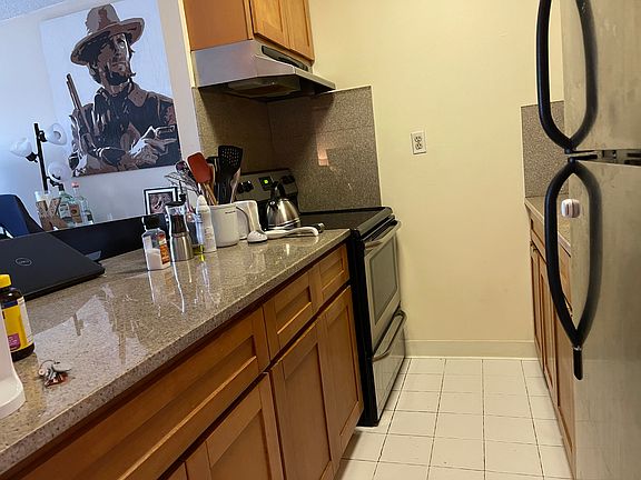 5th image of 2540 Shore Blvd APT 5B