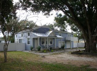 209 Grove Cir S, Dunedin, FL 34698