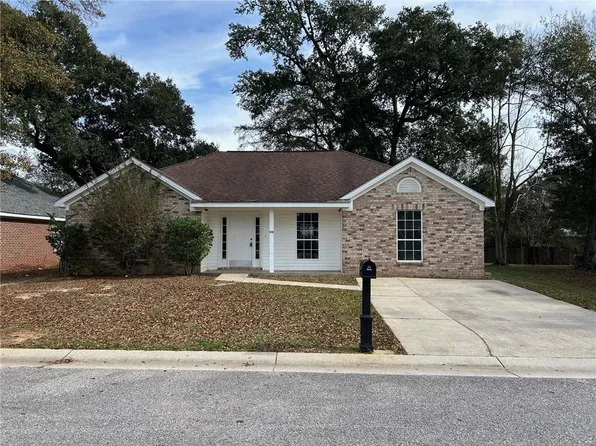 112 Cluster Oaks Ct, Foley, AL 36535