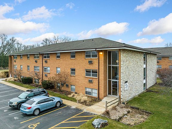 3rd image of 2425 Wesleyan Ave #250537
