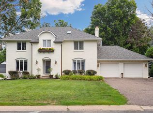 3131 Lafayette Ridge Rd, Wayzata, MN 55391