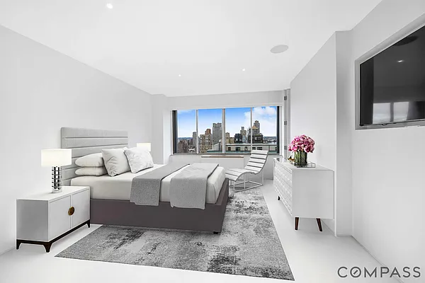 Sold by Compass | media 22