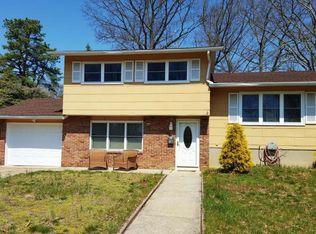 16 Colorado Dr, Jackson, NJ