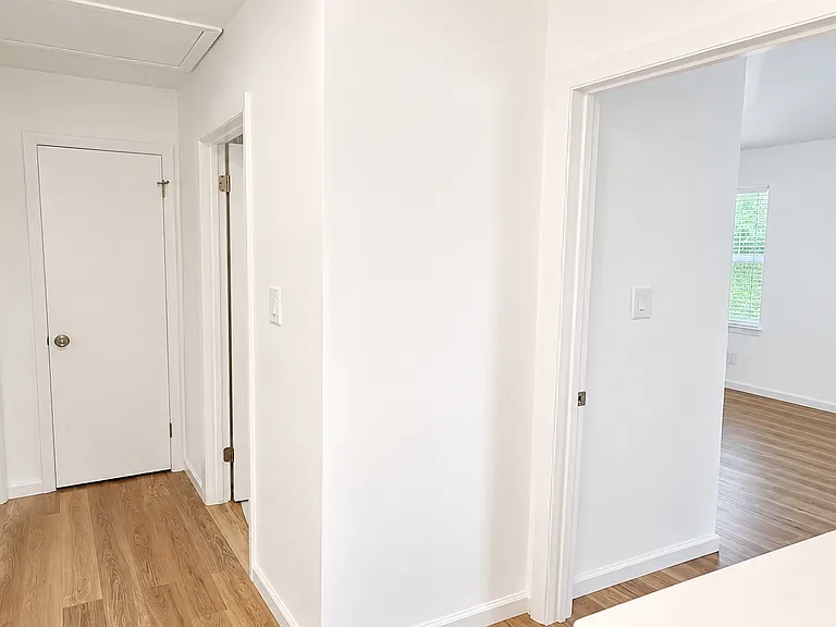 54 David Brearly Ct — Photo 10