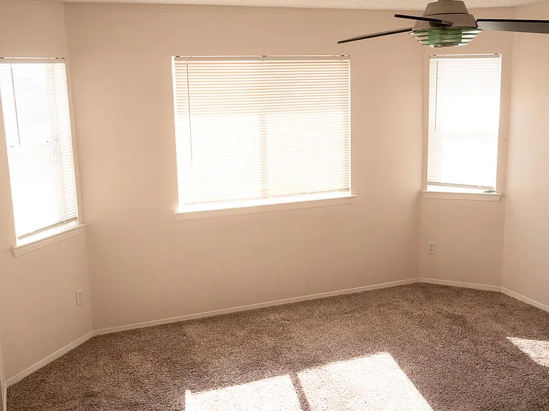 5760 W Valley Cir — Photo 15