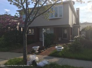 111 Dawson Cir, Staten Island, NY 10314