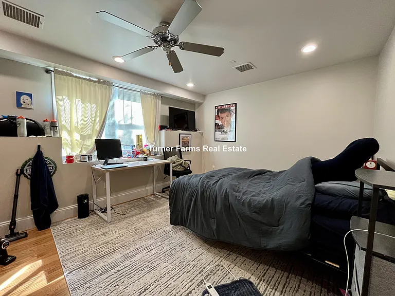 6 Fern St #R — Photo 26
