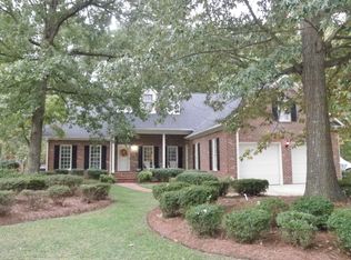 585 Broyhill Rd, Fayetteville, NC 28314