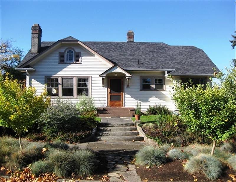2nd image of 3803 NE 79th Ave