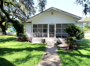 1220 E Osborne Ave, Tampa, FL 33603