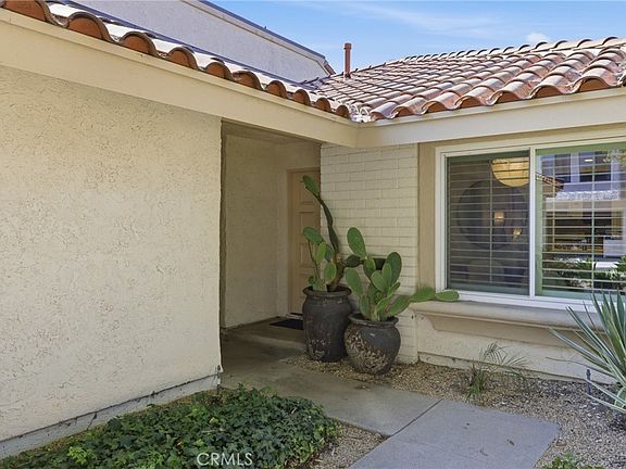5th image of 701 Blue Oak Ave