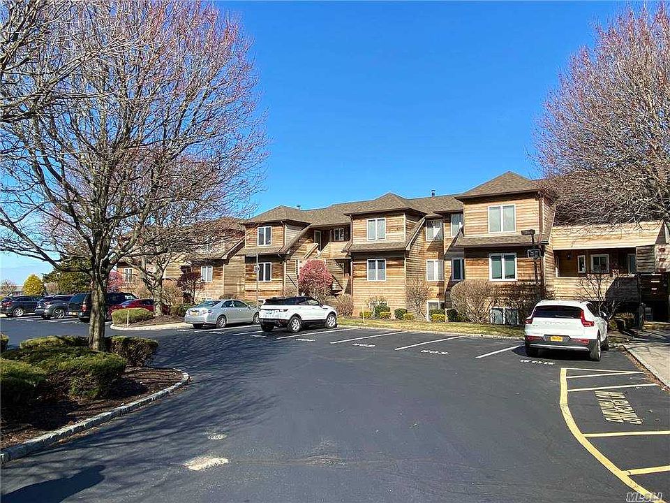 1st image of 507 Fox Hill Dr