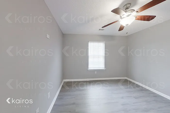 334 Amanda Dr — Photo 11