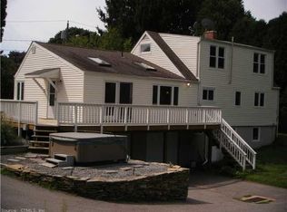 22 Clark St, Niantic, CT 06357