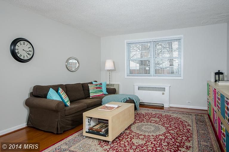 1st image of 227 N George Mason Dr APT 4