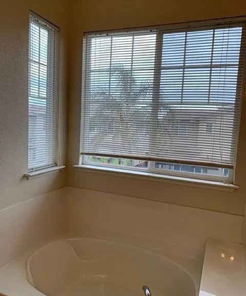364 Chase St — Photo 14