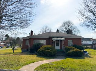 306 McGinnis St, Beckley, WV 25801