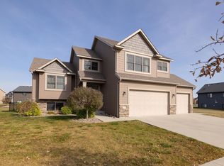 2329 Starburst Dr SW, Rochester, MN 55902