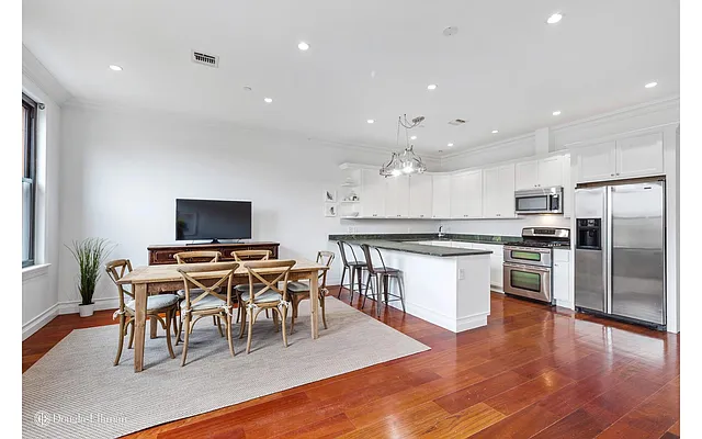 Sold by Douglas Elliman | media 19