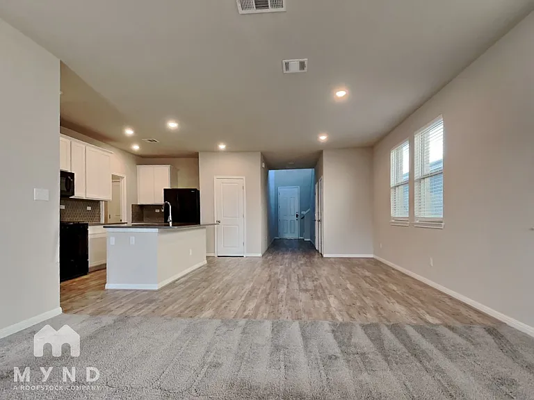 116 Canis St — Photo 4