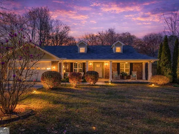 250 W Peachtree St, Norcross, GA 30071
