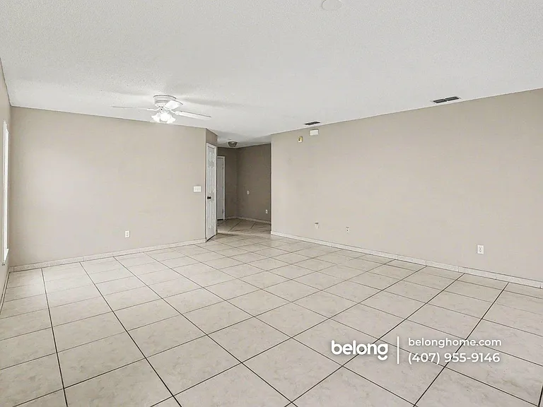 1164 Kempton Chase Pkwy — Photo 2