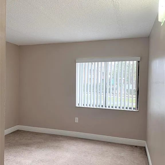 5057 Vineland Rd #5057 — Photo 18