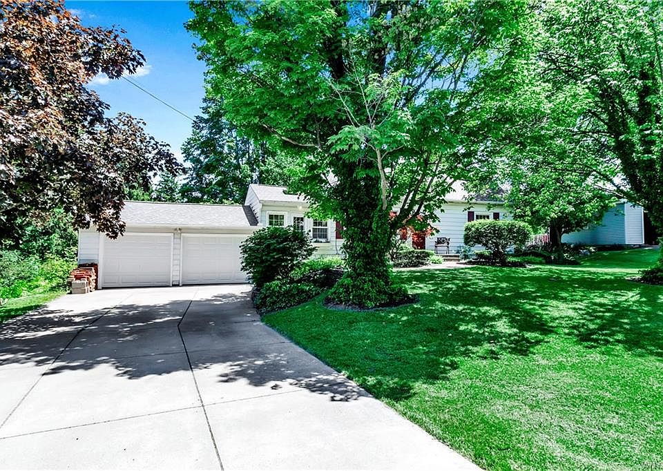 1st image of 7537 Valley Circle Ln