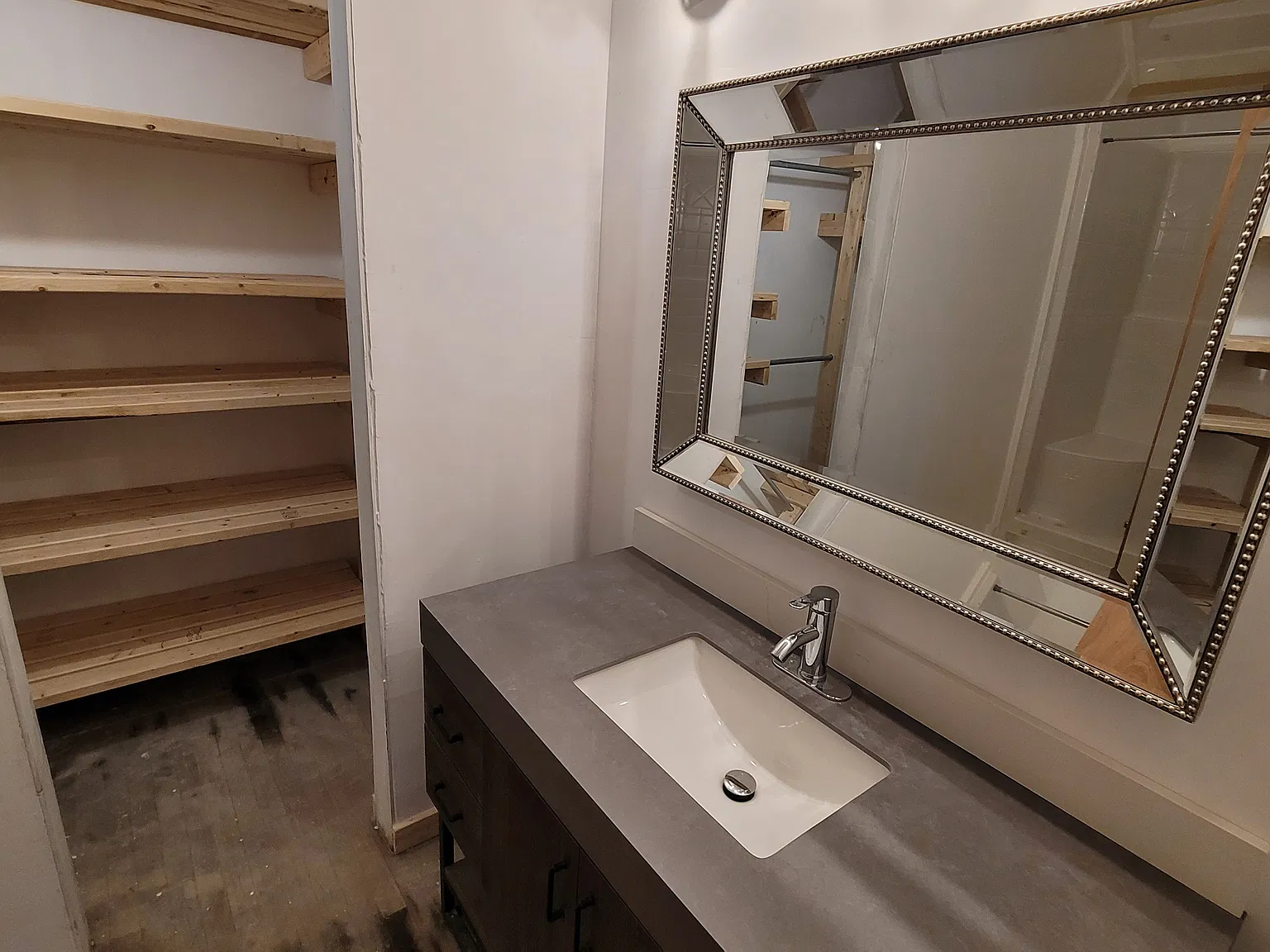 Studio, 500 sqft, $850 — Photo 2