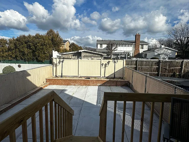 783 Rossville Ave #2 — Photo 11