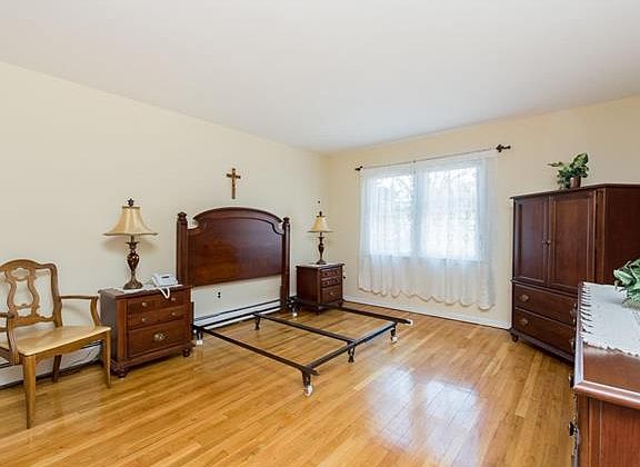 5th image of 36 Cook Ave #1