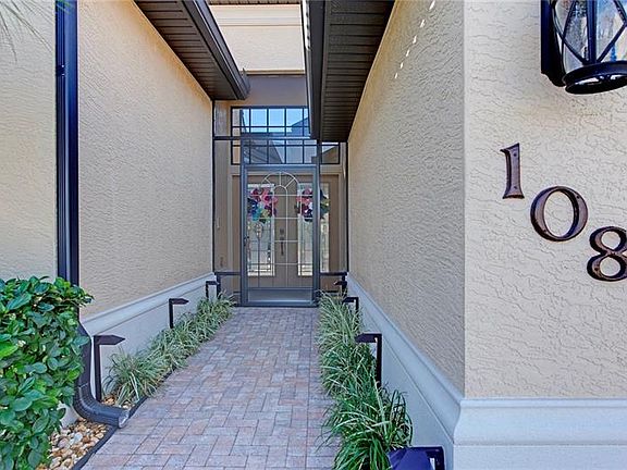 2nd image of 108 La Bella Ct