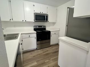 225 N Highland Ave #203, Fullerton, CA 92832