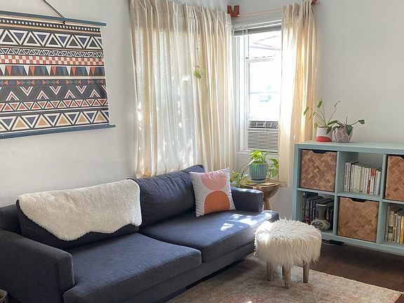 3rd image of 4443 1/2 Florida St