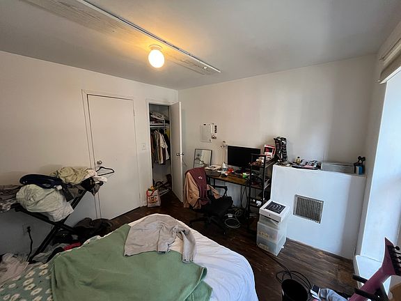 2nd image of 160 Orchard St APT 1F