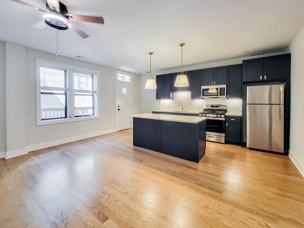 2032.5 W Montrose Ave #2B