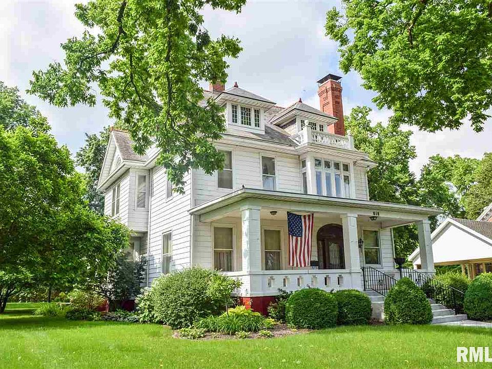 818 Washington St, Pekin, IL 61554 | Zillow