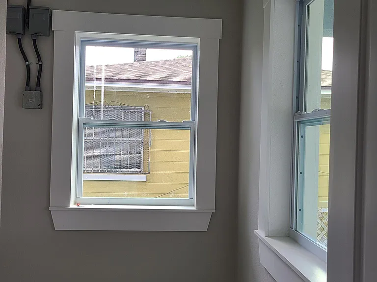 2125 W Saint Joseph St — Photo 13